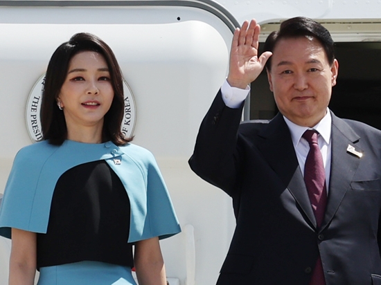 韓国・尹大統領の秘密対外スケジュールが流出…流出先は夫人のファンクラブか