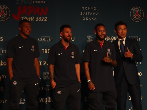 メッシ、エムバペ、ネイマール！タレント軍団PSGが来日、日本サッカーについての印象語る【来日記者会見】