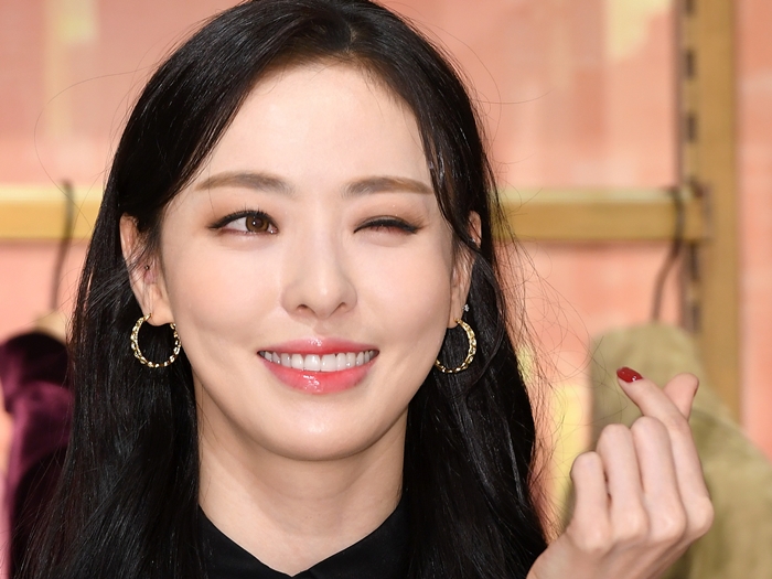 【写真】まるで『ONE PIECE』の海賊女帝！『太王四神記』出演女優の“超絶美貌”「溺れそう…」