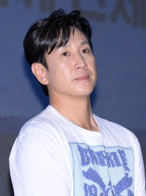 イ・ソンギュン