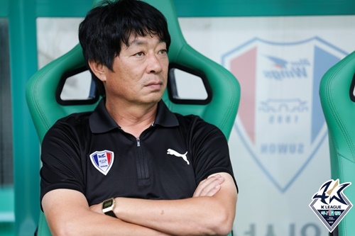 キム・ビョンス監督