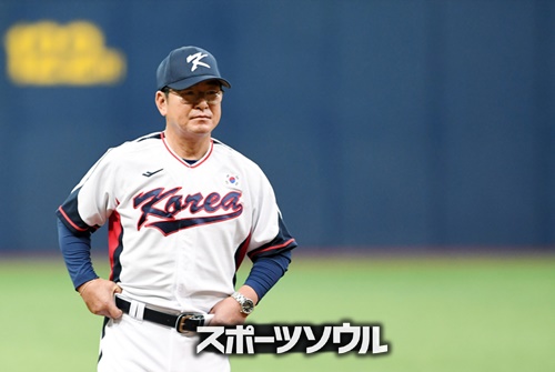 リュ・ジュンイル監督