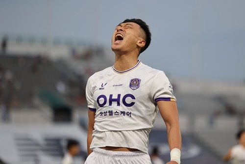 キム・ジョンヒョン