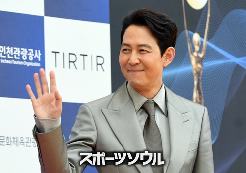 イ・ジョンジェ