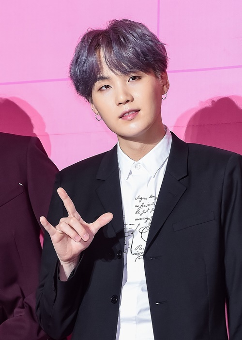 SUGA