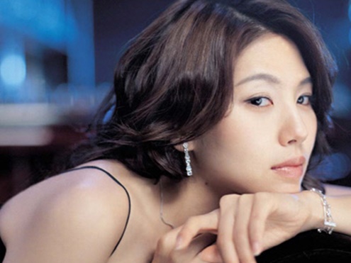 突然この世を去ったトップ女優イ・ウンジュ。18年が過ぎた今も愛される理由