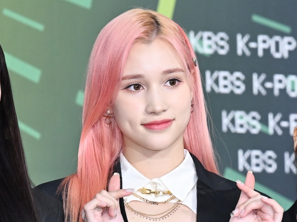 “TXTの妹”Kep1erヒュニンバヒエ、明日（2月9日）高校を卒業「忘れられない思い出を作った」