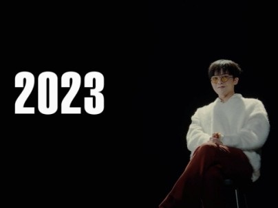 BIGBANG・G-DRAGON、2023年のカムバックを予告「アルバムも準備中」…サプライズ動画で発表