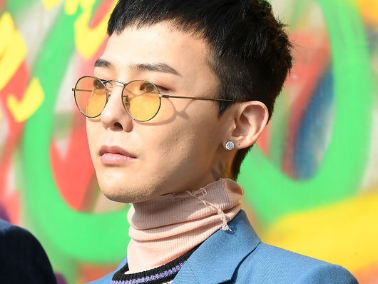 珍しくキッパリと…BIGBANG・G-DRAGON、財閥会長の“孫娘”との熱愛説を否定「とんでもない」