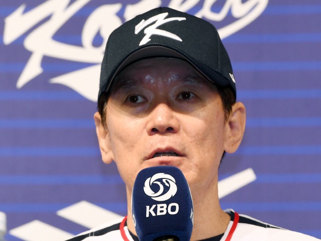 「守備で残念な姿が…」侍ジャパンと戦う韓国、初実戦勝利も監督を悩ます“改善必須の課題”とは？【WBC2023】