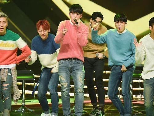 自然消滅したK-POPボーイズグループの“授賞式トロフィー”が中古取引されていた…価格は400円!?