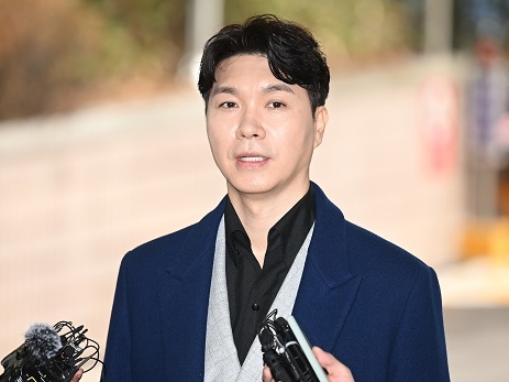 韓国の人気タレントの実兄が億単位の横領認める。妻は全面否認