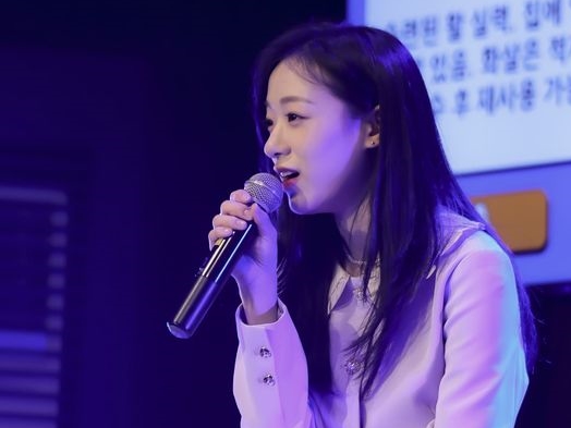 “集団いじめ”暴露で解散した韓国ガールズグループの元メンバー、初単独ファンミを開催「少し緊張した」
