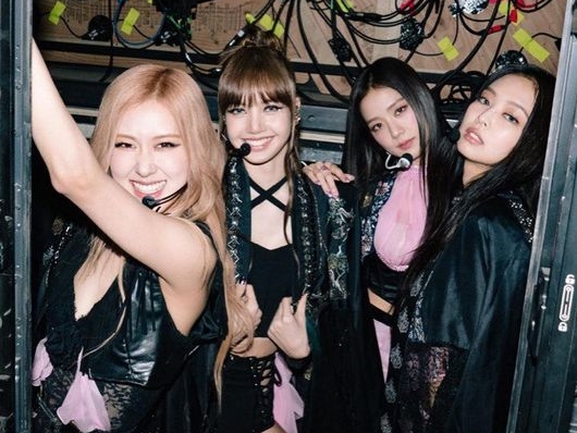 BLACKPINK、ワールドツアー26公演で100億円の収入…最終的には300億円に到達か