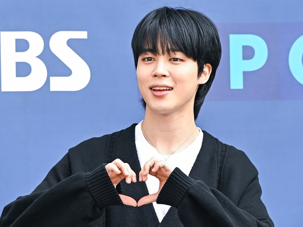 LE SSERAFIMのインスタに登場！ BTS・JIMIN、「人柄の良さ全開」と話題の近況