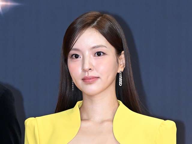 人気ドラマ出演の韓国女優（33）、結婚発表でウェディングドレス姿公開…13年の熱愛経てゴールイン