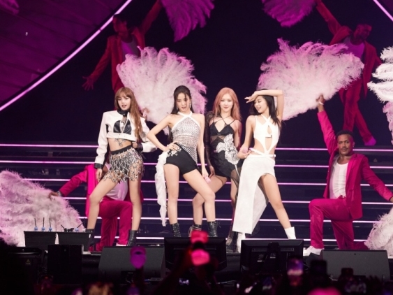 契約問題は不透明も燦然と輝く記録たち…BLACKPINK、ワールドツアーで全世界約211万人動員の衝撃