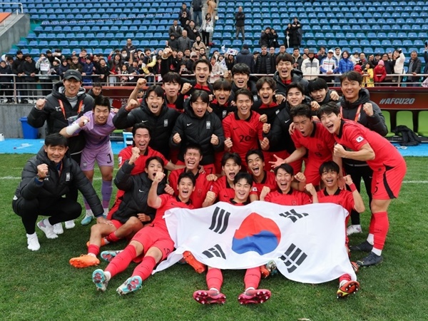 日本に続き初戦勝利なるか…元Jリーガー率いる韓国がU-20W杯で挑戦する「神話再現」とは