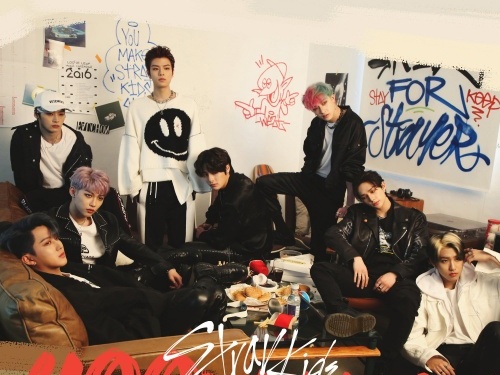 Stray Kidsがまたやった！『God&#039;s Menu』MVが第4世代K-POP男性グループ初、再生回数4億回突破