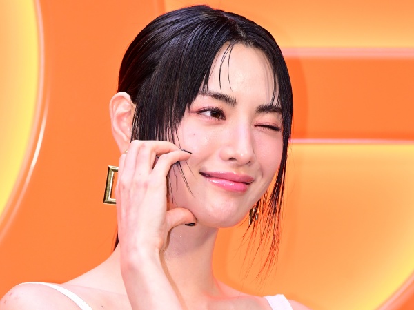 “世界1位”の韓国女優ナナ、元アイドルの歌手仲間へエール「純粋で正直なあなたの姿が好き」【PHOTO】