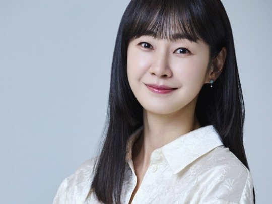 まるで時間を逆行しているよう…離婚後に“卵子凍結”を告白した韓国女優（48）、あまりの美肌で注目
