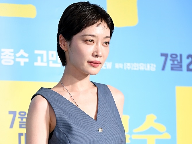 “不良グループ”所属、いじめ加害者説否認後の心境を韓国女優明かす「すべてのことに正直かつ淡々と…」