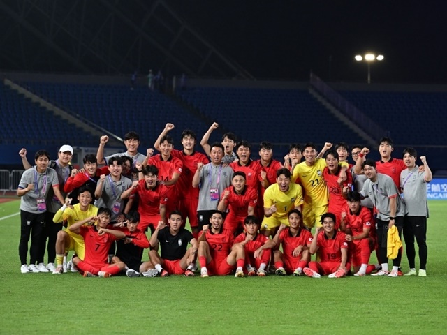 「金メダル取るまで満足できない」U-24韓国代表、2連勝で決勝T進出も監督が「緩み」を警戒するワケ