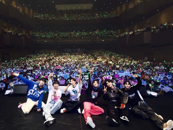 NCT NEW TEAM（仮）、華々しい日本プレデビュー公演に8000人が熱狂！順調な滑り出し