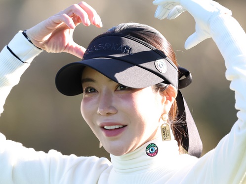 一斉風靡した韓国美女ゴルファーが日本ツアー復帰へ！32歳アン・シネ「ベテランになったので…」