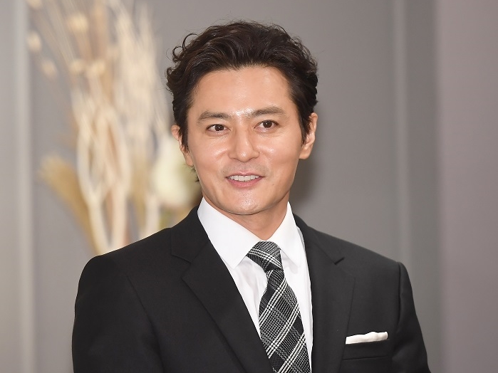 元祖“韓流四天王”チャン・ドンゴン、アイスバケツチャレンジで1000万ウォン寄付。9月には新ドラマも