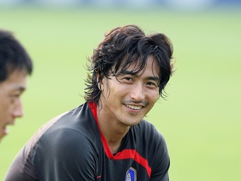 2002日韓W杯で韓国をベスト4に導いた“英雄”アン・ジョンファン、息子がサッカーをしない理由とは？