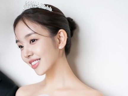 韓国女性歌手（30）が結婚を発表！色とりどりのウェディングドレス姿を公開「もう残りわずか！！」