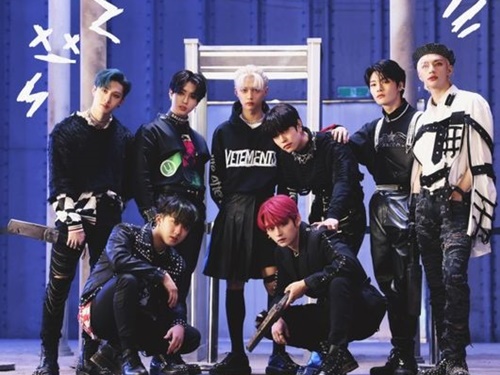 Stray Kids、『MANIAC』MVが2億回再生突破…『God’s Menu』『Back Door』『Thunderous』に続いて4作目