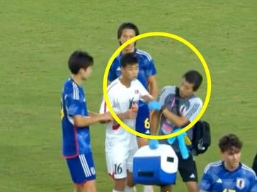 【画像】「北朝鮮選手はヤクザなのか？」日本戦での“圧巻暴力プレー”に世界が騒然
