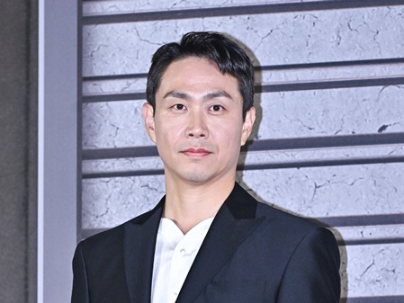 韓国有名俳優乗せたワゴン車が“耕運機”と追突事故、60代男性が帰らぬ人に…撮影中ドラマにも影響か