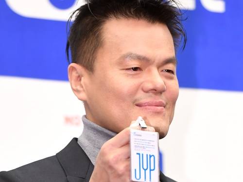 TWICEやNiziUの“生みの親”J.Y. Park（51）、離婚＆事業失敗の時期を振り返り「毎日パーティーしたが…」