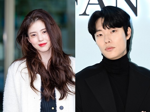 ハン・ソヒ(左)とリュ・ジュンヨル