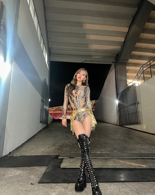 KISS OF LIFE ジュリー