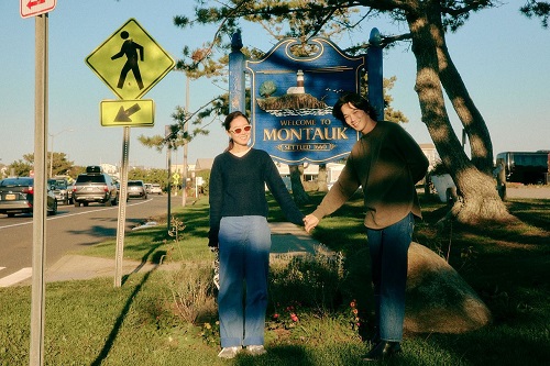 コン・ヒョジン(左)とケビン・オ