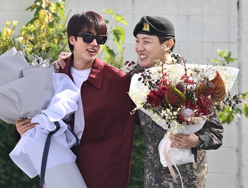 BTS・JIN、J-HOPE