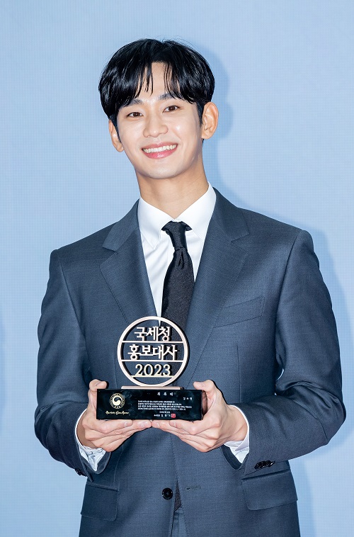 キム・スヒョン