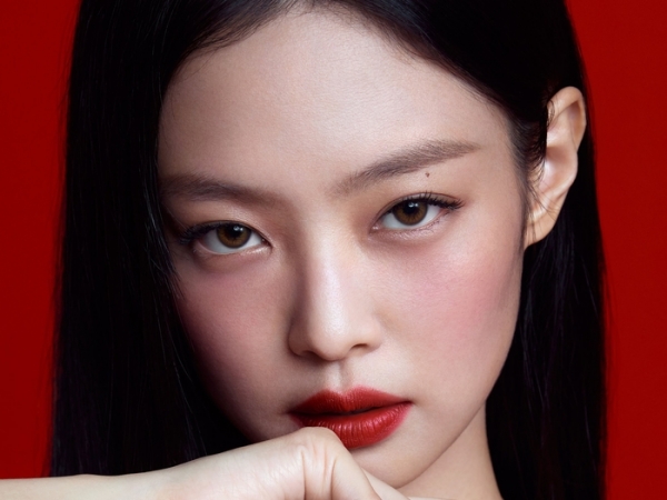 6年連続！BLACKPINK・ジェニー、韓国化粧品ブランド「HERA」とモデル再契約を発表