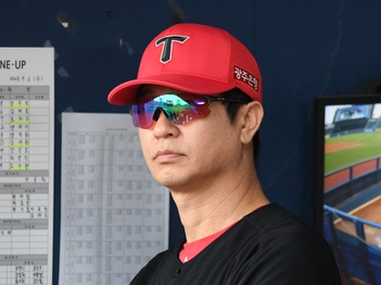 元中日コーチもいる韓国プロ野球球団に激震…監督に不正金品授受の疑い、キャンプ2日前に緊急事態