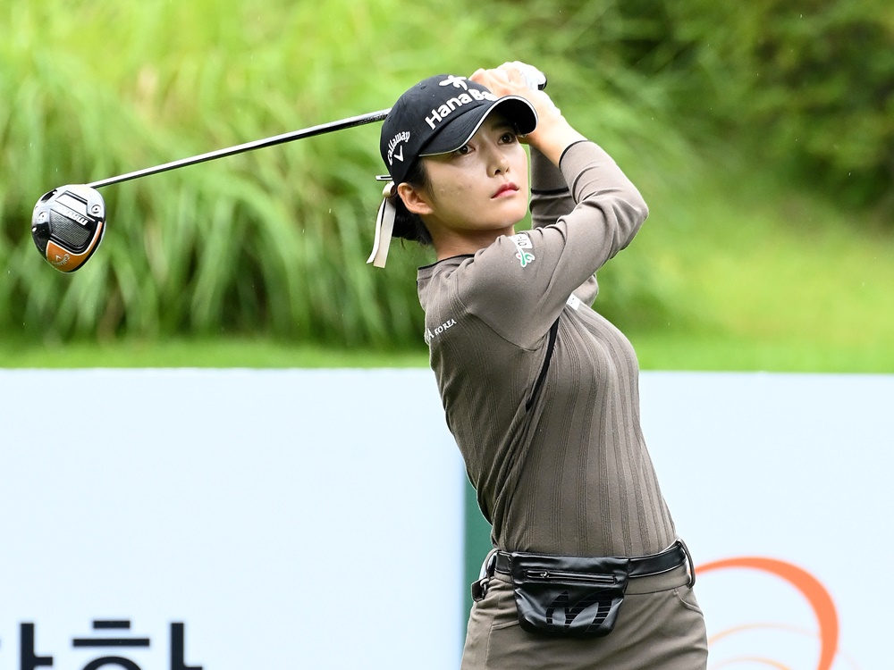 韓国女子ゴルファー、“欠点ゼロ”の完璧ビジュアルでファンを虜に「めっちゃ可愛い！」「癒される」【PHOTO】
