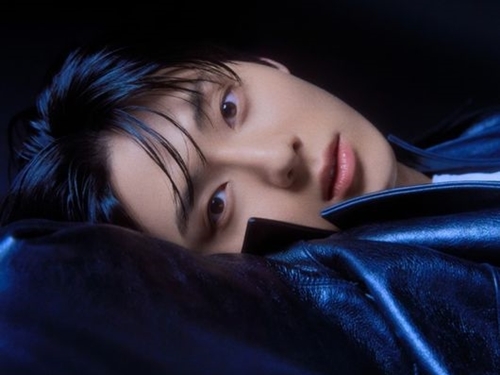 “入隊発表”のWanna One出身ファン・ミンヒョン、新デジタルシングルのコンセプトフォト公開