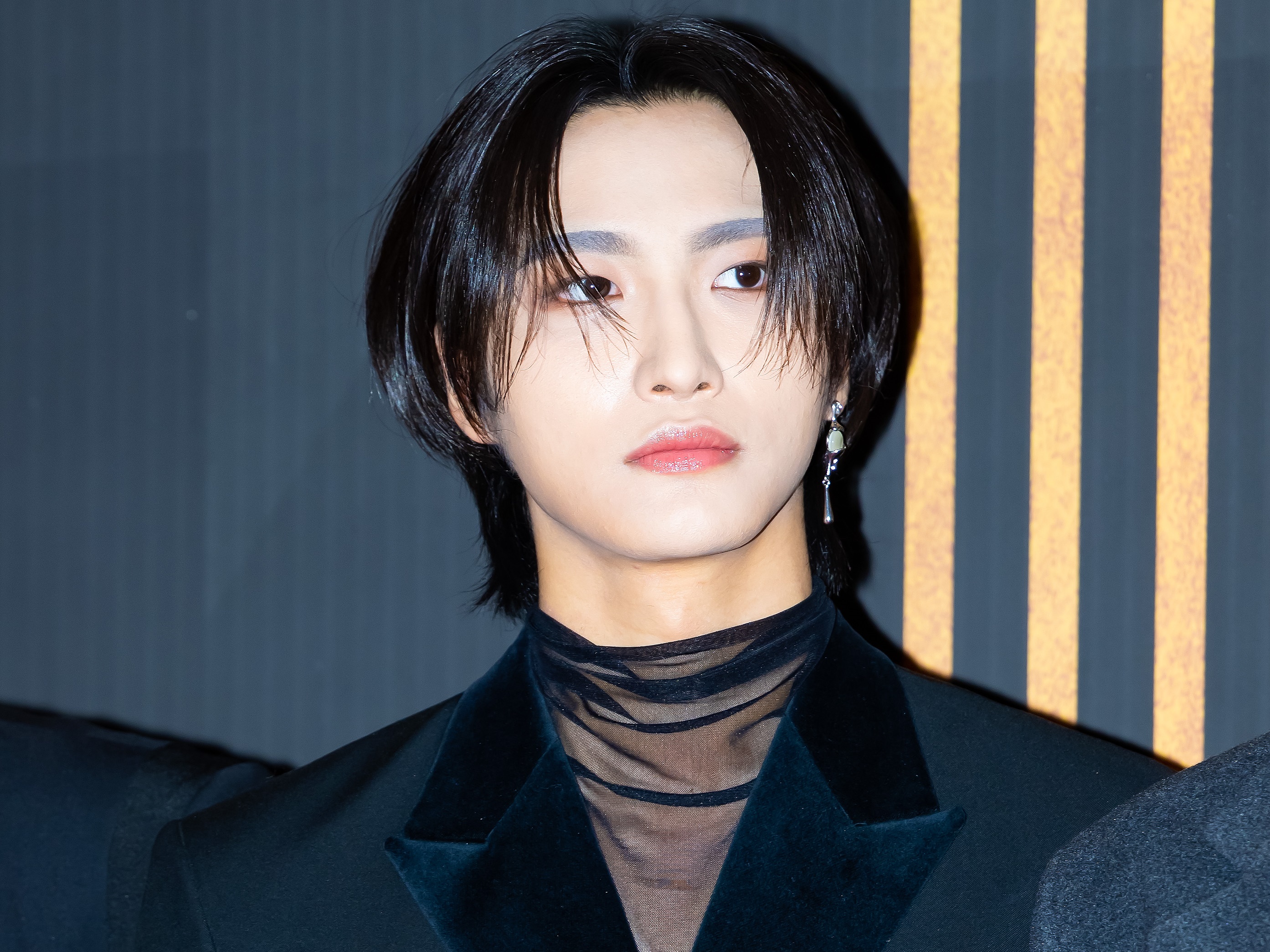 【写真】ATEEZ・ソンファ、衝撃的な“妖艶”ショットに反響「またファンが増えてしまう…」