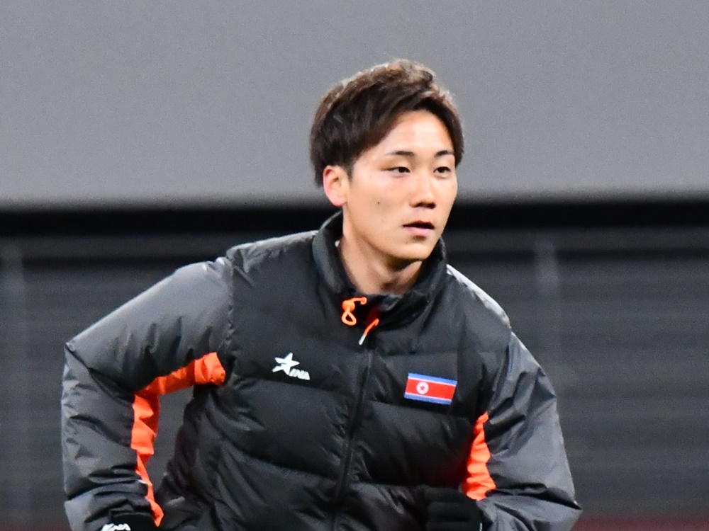 J3岐阜の文仁柱、生まれ育った日本の地で北朝鮮代表デビュー 試合後には遠藤航と健闘称え合う姿も