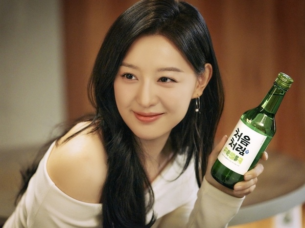 涙の女王　キムジウォン 韓国焼酎　チョウムチョロム 焼酎グラス8個セット 涙の女王 キムジウォン 韓国焼酎 チョウムチョロム 焼酎グラス8