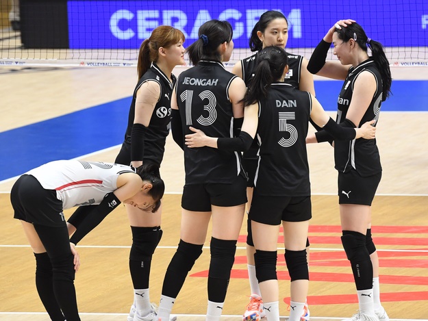 もはや日本を気にする余裕はない…低迷著しい韓国女子バレー、VNLの目標は「残留」「最低2勝」