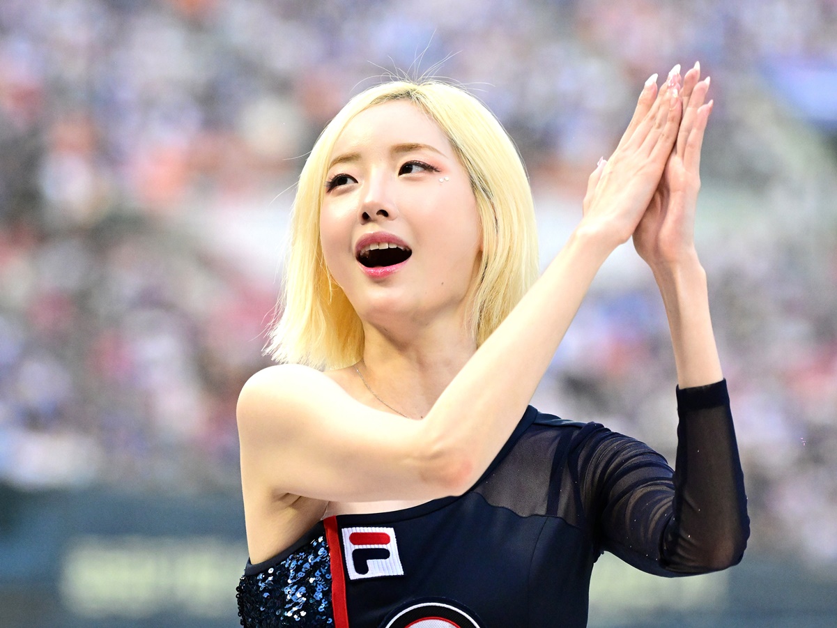 aespa・ウィンターにそっくり？韓国プロ野球チア、「本人かと思った」とファンも驚きの容姿【PHOTO】